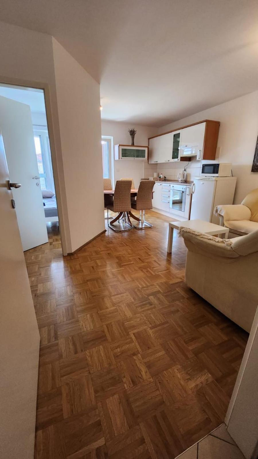 Apartment Hanna Копер Екстериор снимка